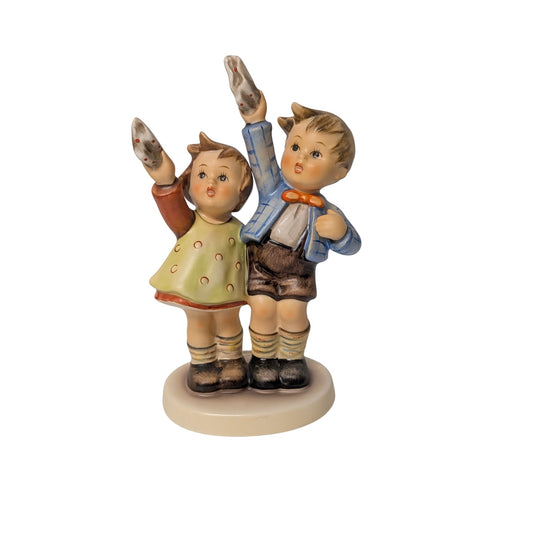 Goebel Hummel 'Auf Wiedersehen' 153/0 Figurine 1992 w/ Box