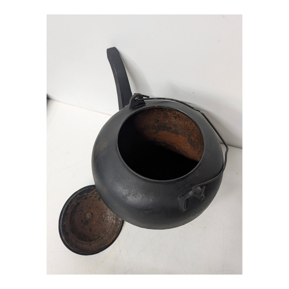 Antique Cast Iron Gate Marked Kettle Cauldron, Rustic Farmhouse Decor